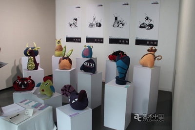 天津美術學院 工業(yè)、服裝、染織與多媒體設計的藝術交匯